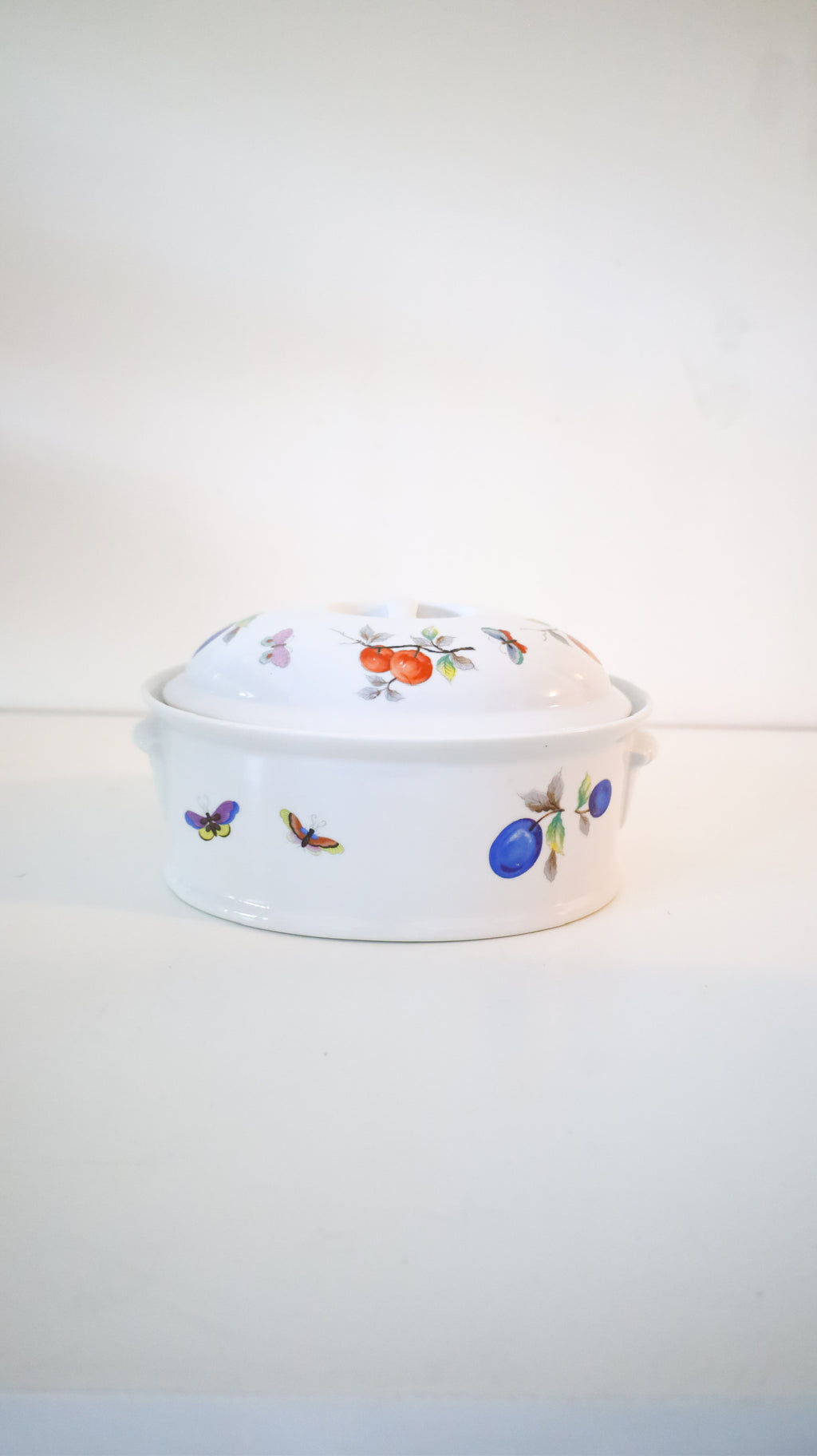Andrea by Sadek Fruit Oven-to-Table Covered Casserole Dish