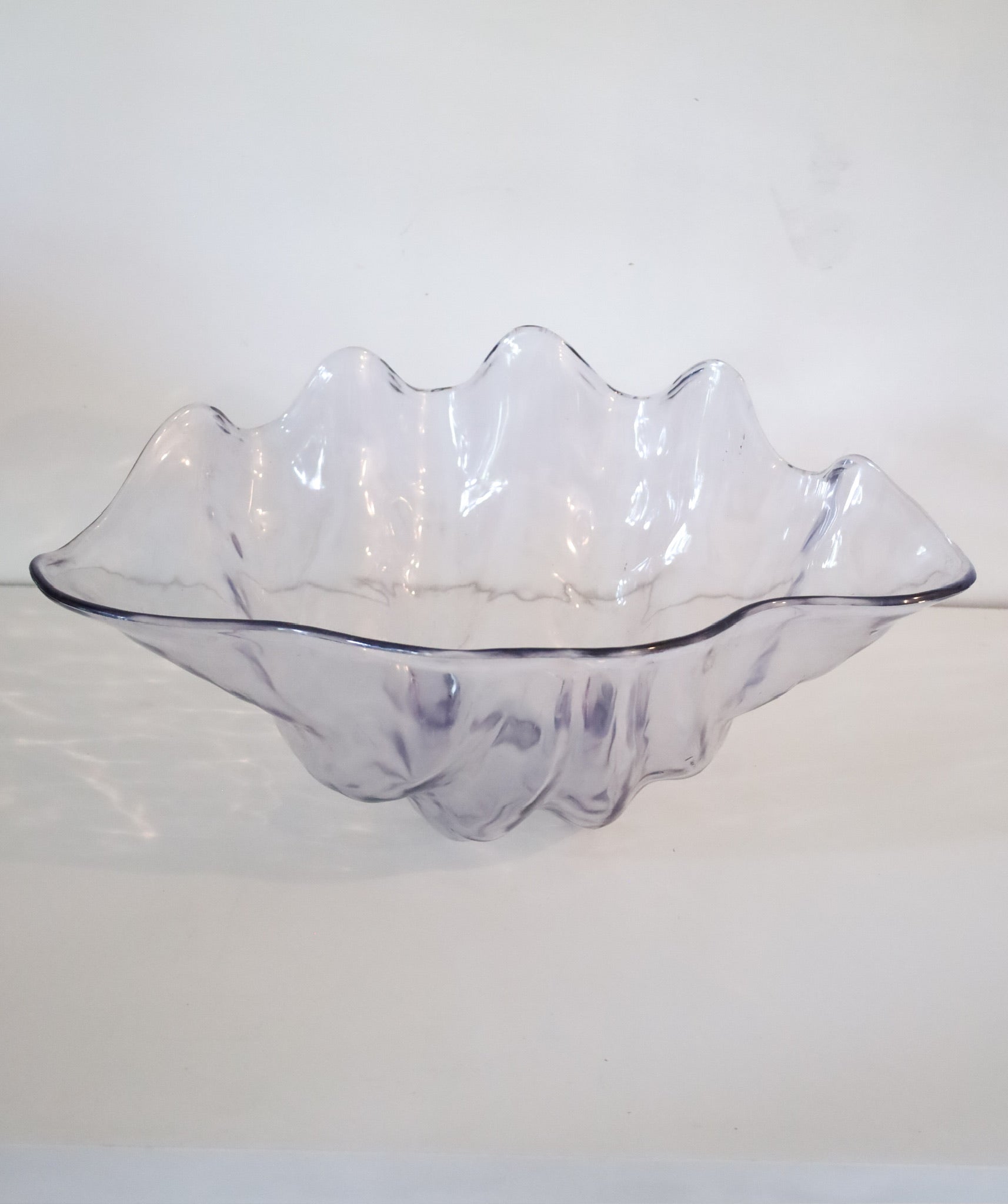 Carlisle Lucite Clam Shell Serving Bowl